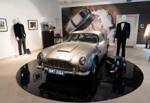 En «jugosos millones» fue vendido el carro utilizado en James Bond Subastan coche utilizado en película de James Bond