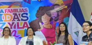 Presentan la Cartilla "Familias Unida para la Paz y la Vida"