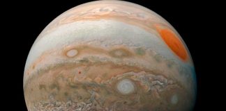 ¡Impresionante! Captan imágenes de "complejos" colores de Júpiter