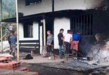 Enardecida multitud linchan a los asesinos de una familia en Colombia Enardecida multitud linchan a los asesinos de una familia en Colombia