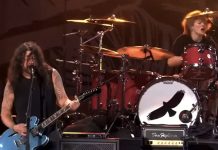 Foo Fighters: Emoción, llanto y sorpresa en el concierto de regreso en homenaje a Taylor Hawkins Foo Fighters: Emoción, llanto y sorpresa en el concierto de regreso en homenaje a Taylor Hawkins