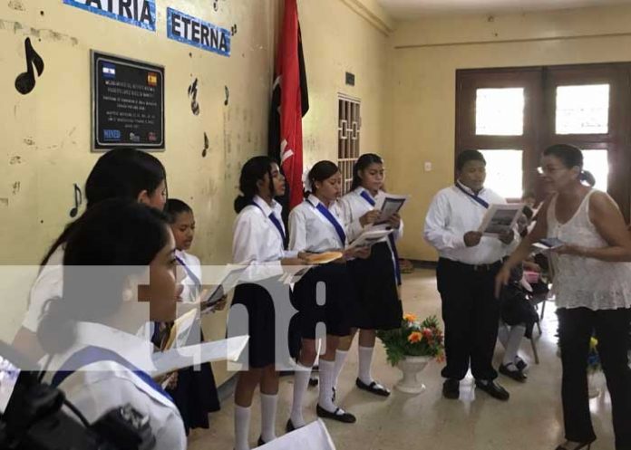 coro-managua-33 Concierto estudiantil en Managua