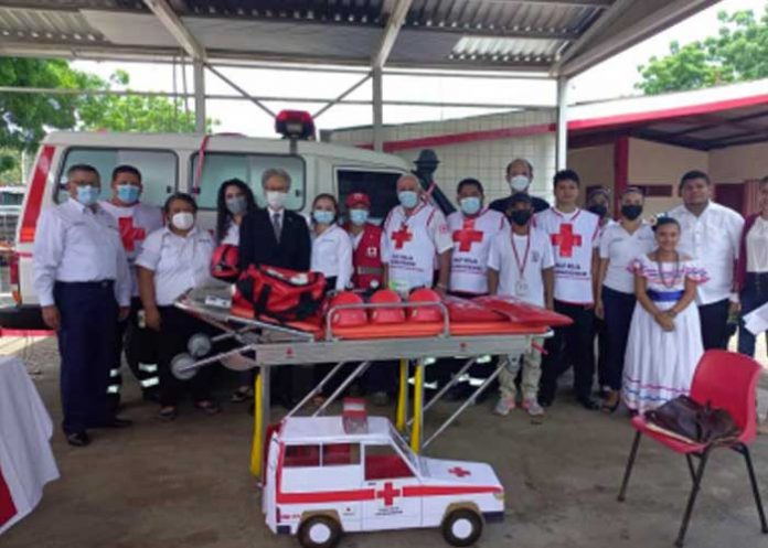 crn-tipitapa-1 Entrega de ambulancia y equipos a la Cruz Roja Nicaragüense en Tipitapa
