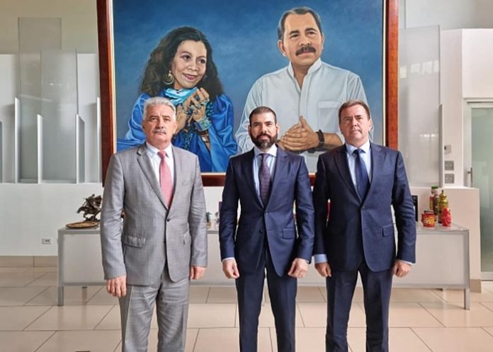 daniel Nicaragua se mostró particularmente interesada en las altas tecnologías y proyectos