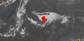 Tormenta tropical Danielle se convirtió en huracán categoría 1