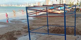 Insólita tromba de agua deja desbastada la playa de Levante en España