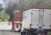 Casi muere calcinado por incendio en furgón al norte de Estelí Un furgón tomó fuego en media carretera de Estelí