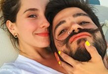 Camilo es exhibido «desnudito» por Evaluna mientras estaba en la ducha Evaluna exhibe a Camilo en la ducha y la critican