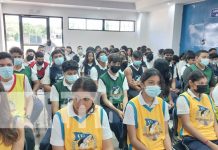 Impulsan a los «meros meros» en el fútbol del Colegio Experimental México Recorrido por el Estadio Nacional de Fútbol, con estudiantes del Colegio Experimental México