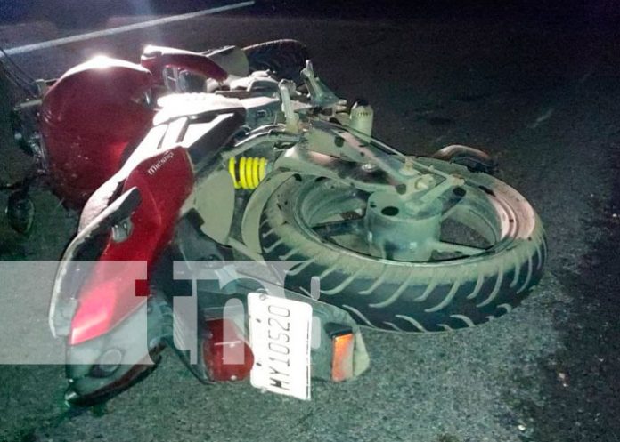 Motociclistas mueren de forma instantánea en accidente de tránsito en Granada