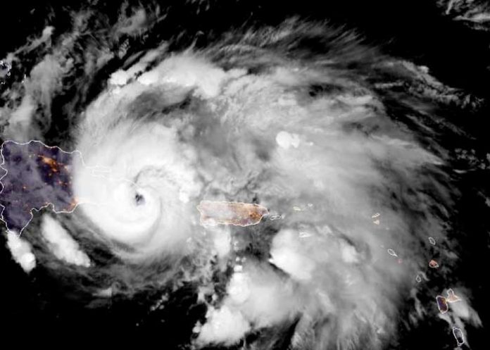 Tras azotar Puerto Rico, huracán Fiona llega a República Dominicana