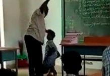 En plena clase profesor mató a alumno por un error ortográfico en la India