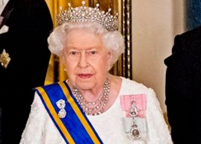 Reina Isabel II en estado bastante delicado de salud
