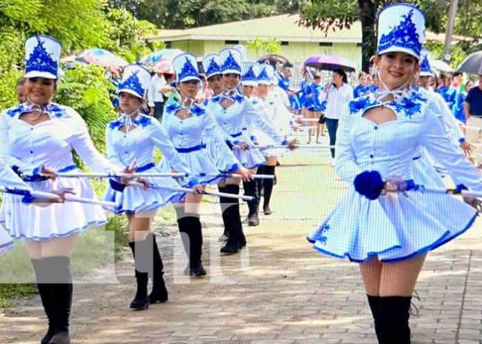 Al ritmo de bandas rítmicas, Jalapa celebra la Independencia de Centro América