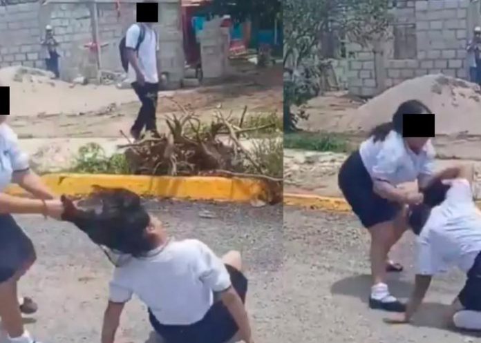 mala Estudiantes se agarran a golpes en regreso a clases