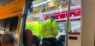 Mujer de 31 años ha dado a luz en un carro