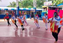 Estudiantes muestran sus destrezas en festival de bailes folclóricos Estudiantes muestran sus destrezas en festival de bailes folclóricos
