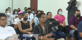 Conversatorio con jóvenes sobre el legado de Rigoberto López Pérez