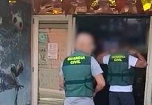 ‘Desalmada’ hija finge secuestro para estafar a su madre en España Guardia Civil de España capturó a la chica y cómplices