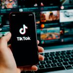 Acusan a TikTok de robar información confidencial de millones de cuentas
