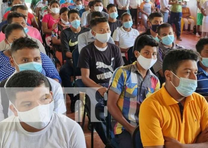 Apertura de Universidad en el Campo desde URACCAN Waspam