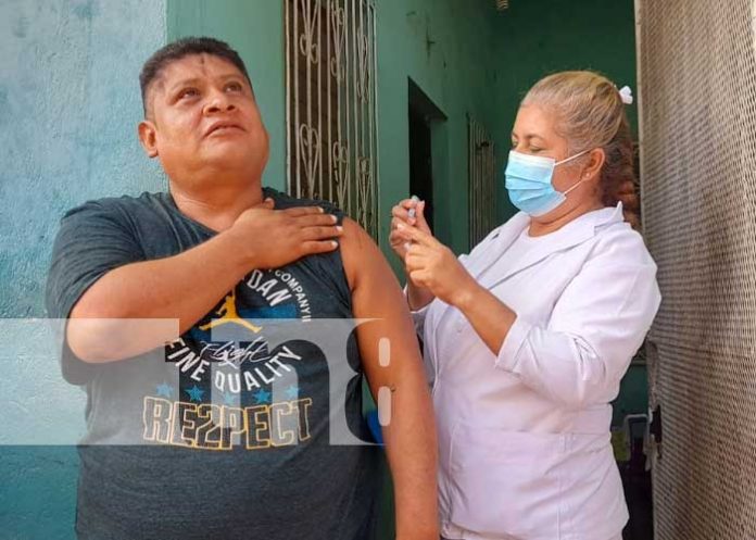 Jornada de vacunación en barrios de Managua