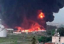 Caída de rayo provoca incendio en refinería de Pdvsa en Venezuela Caída de rayo provoca incendio en refinería de Pdvsa en Venezuela