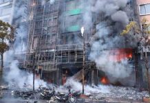 Hechos "carbón" quedan 23 jóvenes tras incendio en un karaoke de Vietnam