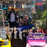 Feria cristiana en celebración al 453 aniversario de la biblia al castellano