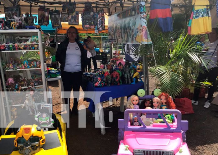 w Feria cristiana en celebración al 453 aniversario de la biblia al castellano