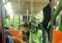 ¡VIDEO! "Extraterrestres" agreden salvajemente a una joven