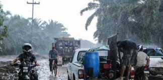El Salvador declara alerta roja por llegada de la tormenta tropical Julia