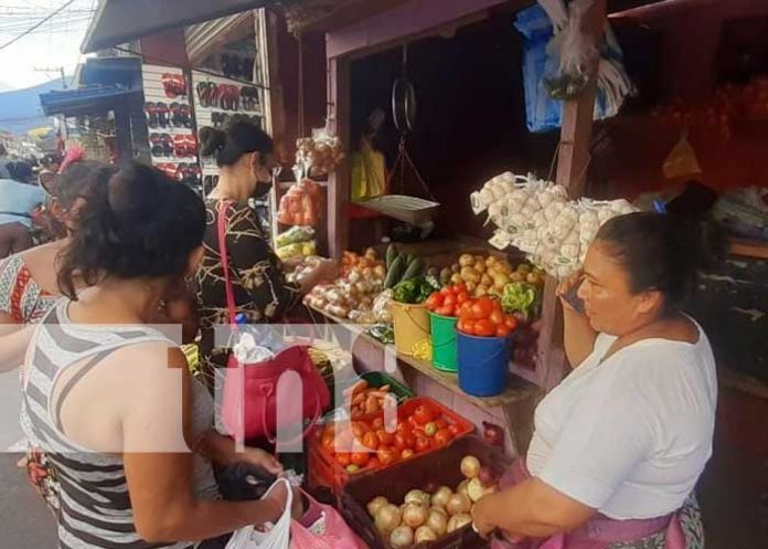 1 Buena dinámica comercial en el Mercado de Granada