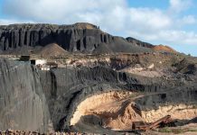Simulan la superficie lunar con rocas volcánicas procedentes de España Simulan la superficie lunar con rocas volcánicas procedentes de España
