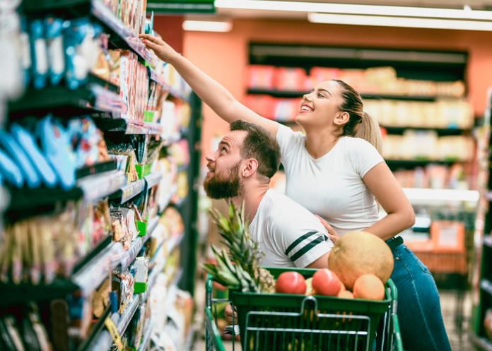Estos son los códigos para ligar mientras haces compras del supermercado