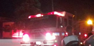 Bomberos de Estelí reciben descarga eléctrica al sofocar un incendio