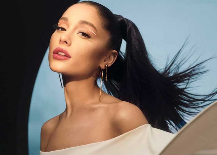 1 Ariana Grande retorna a Instagram con poderosa sesión de fotos