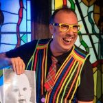 Mago muere de infarto sobre el escenario y el público creía era «show» Mago muere de infarto sobre el escenario y el público creía era "show"