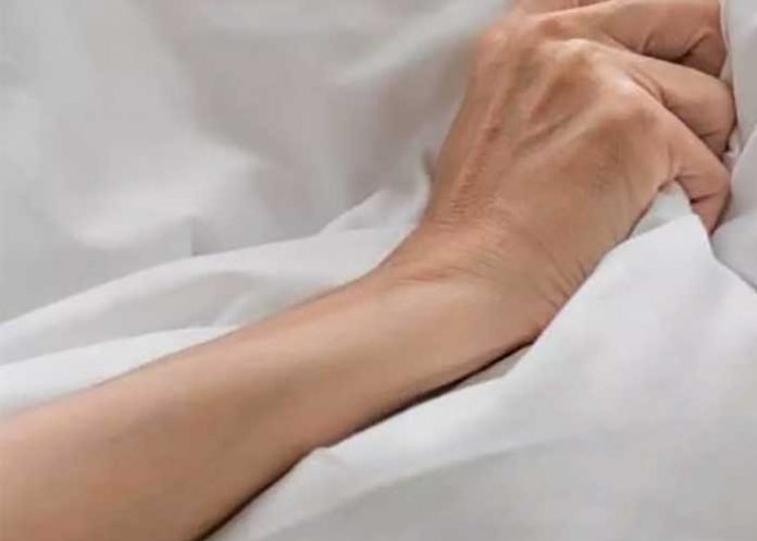 Tranquilo, por esta razón es que la mujer finge el orgasmo