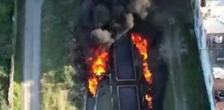 Foto: Pipa con combustible explota en México luego de ser impactada por un tren (VÍDEO)