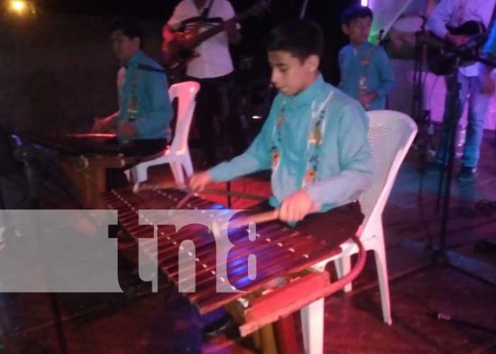 Realizan espectáculo cultural el marimbaso en Boaco