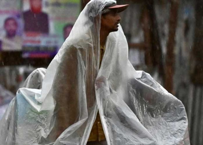 1 Cientos de ciudadanos son evacuados en Bangladesh por fuerte ciclón