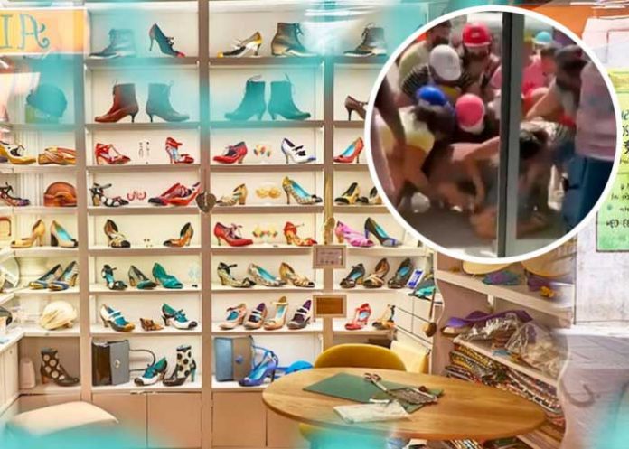 Mujeres se dan a puño tan solo por un par de zapatos