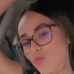 Mujer es casi asaltada por andar grabando con su celular en vía pública Mujer es casi asaltada por andar grabando con su celular en vía pública
