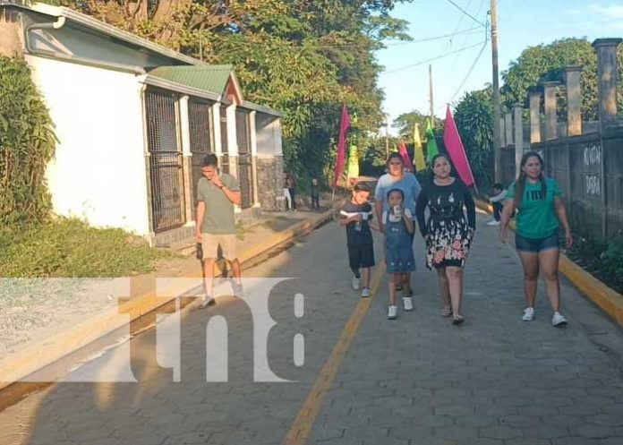 Autoridades inauguran calle adoquinada en Santa Clara, San Marcos