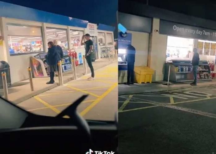 2 Broma de un maniquí en un cajero hace esperar por horas a personas