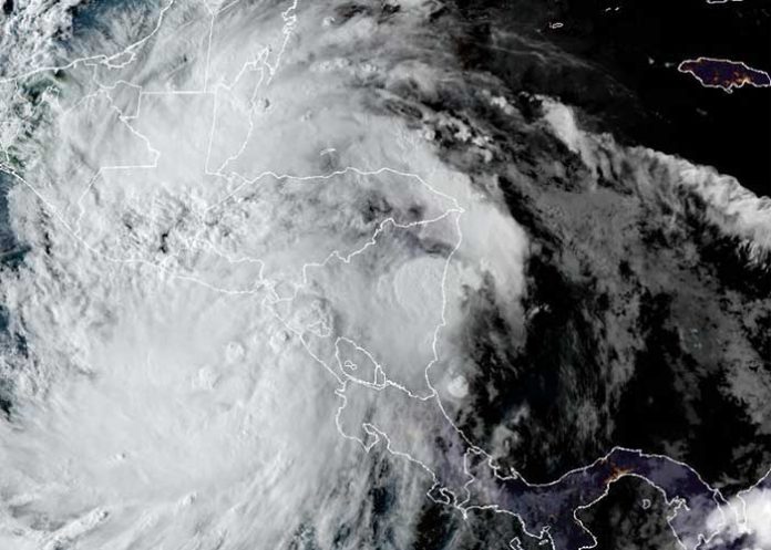 Foto: Julia salió de Nicaragua, pero continuará generando lluvias y mareas altas en el Pacífico/TN8