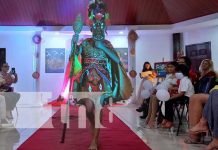 12 niñas participaron de pasarela de moda infantil «Fantasía y Color» en Managua 12 niñas participaron de pasarela de moda infantil "Fantasía y Color" en Managua