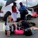 Colisión entre motociclista y un microbús deja un lesionado en Managua Colisión entre motociclista y un microbús deja un lesionado en Managua