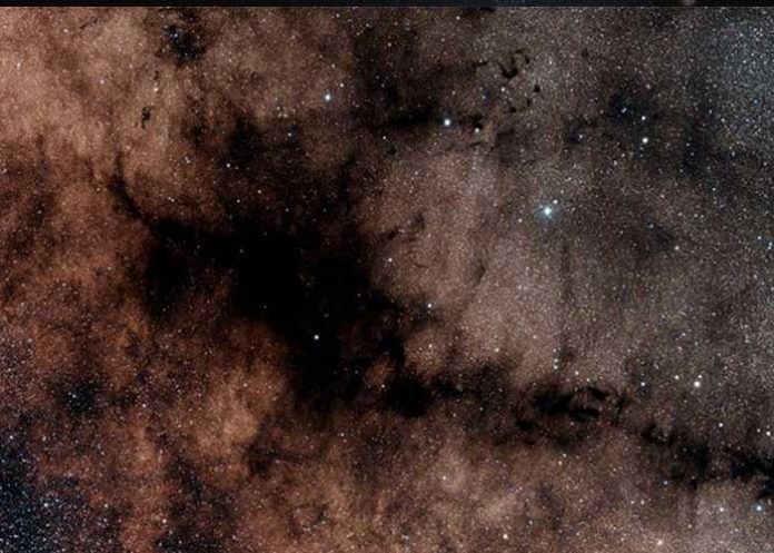 2 Gracias a las mediciones exactas, científicos logran descubrir la composición del Universo